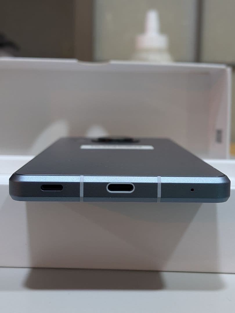 AQUOS　r8　256GB　新品未使用　箱付き　ラベンダー