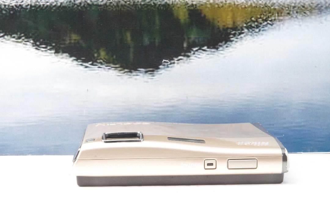 【美品】★ NIKON ニコン COOLPIX S60 ★動作OK★