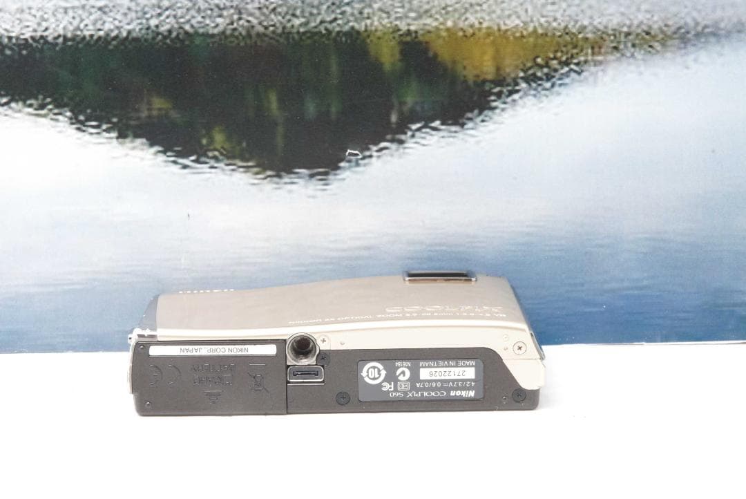 【美品】★ NIKON ニコン COOLPIX S60 ★動作OK★