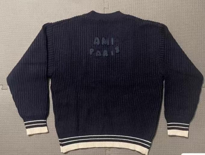 AMI PARIS ネイビー Vネック ニット MM 1056