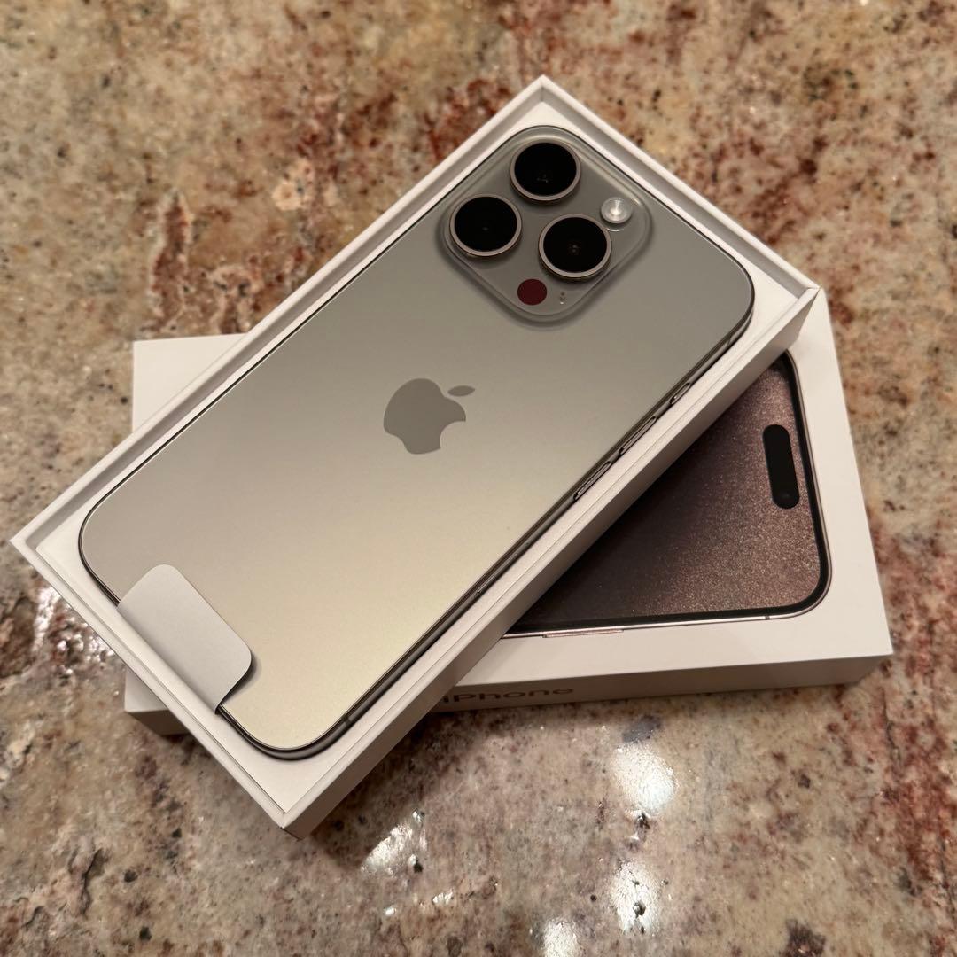 iPhone 15 Pro 256GB ナチュラルチタニウム