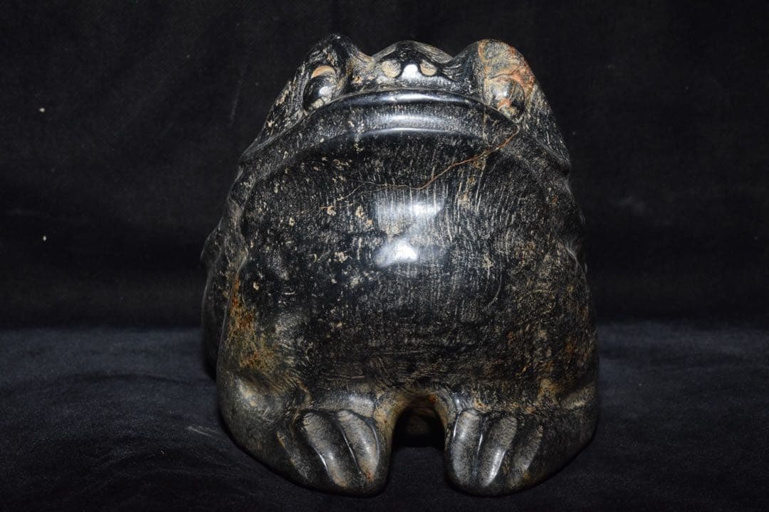 蟾蜍の彫刻　財運UP　宇宙パワー 不思議の石鉄隕石　アンティーク　約4340g