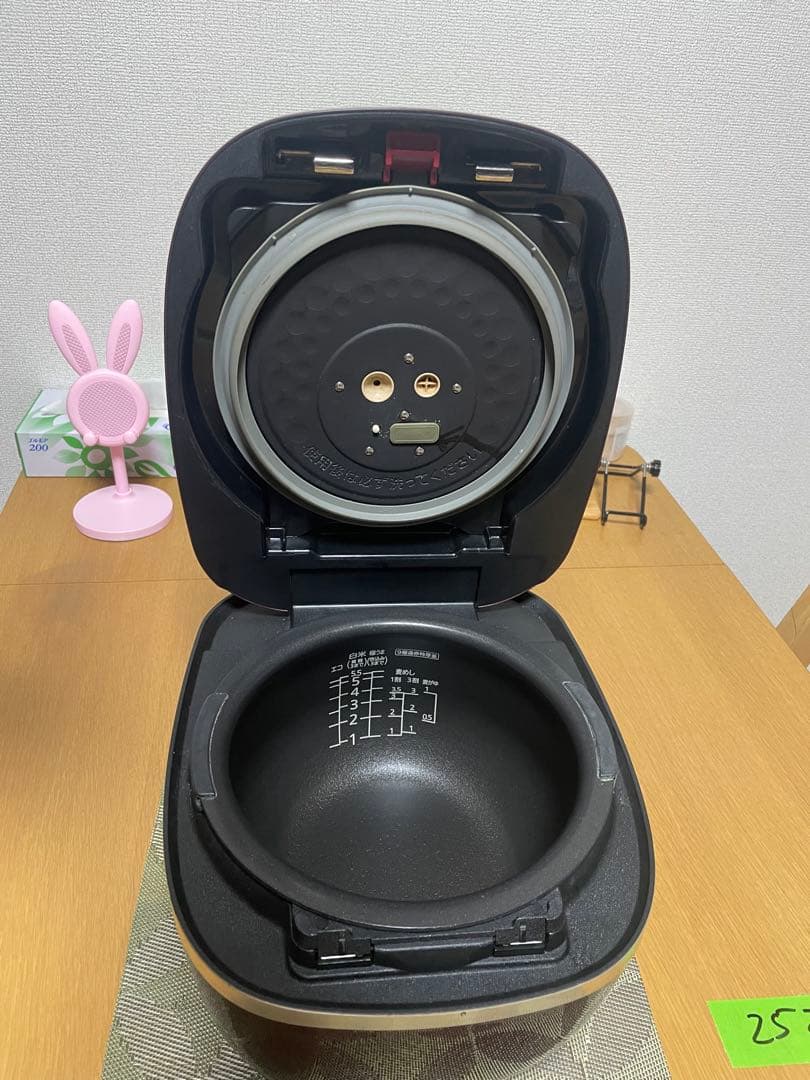 タイガー炊飯器　JPC-A102 2019年製 動作保証