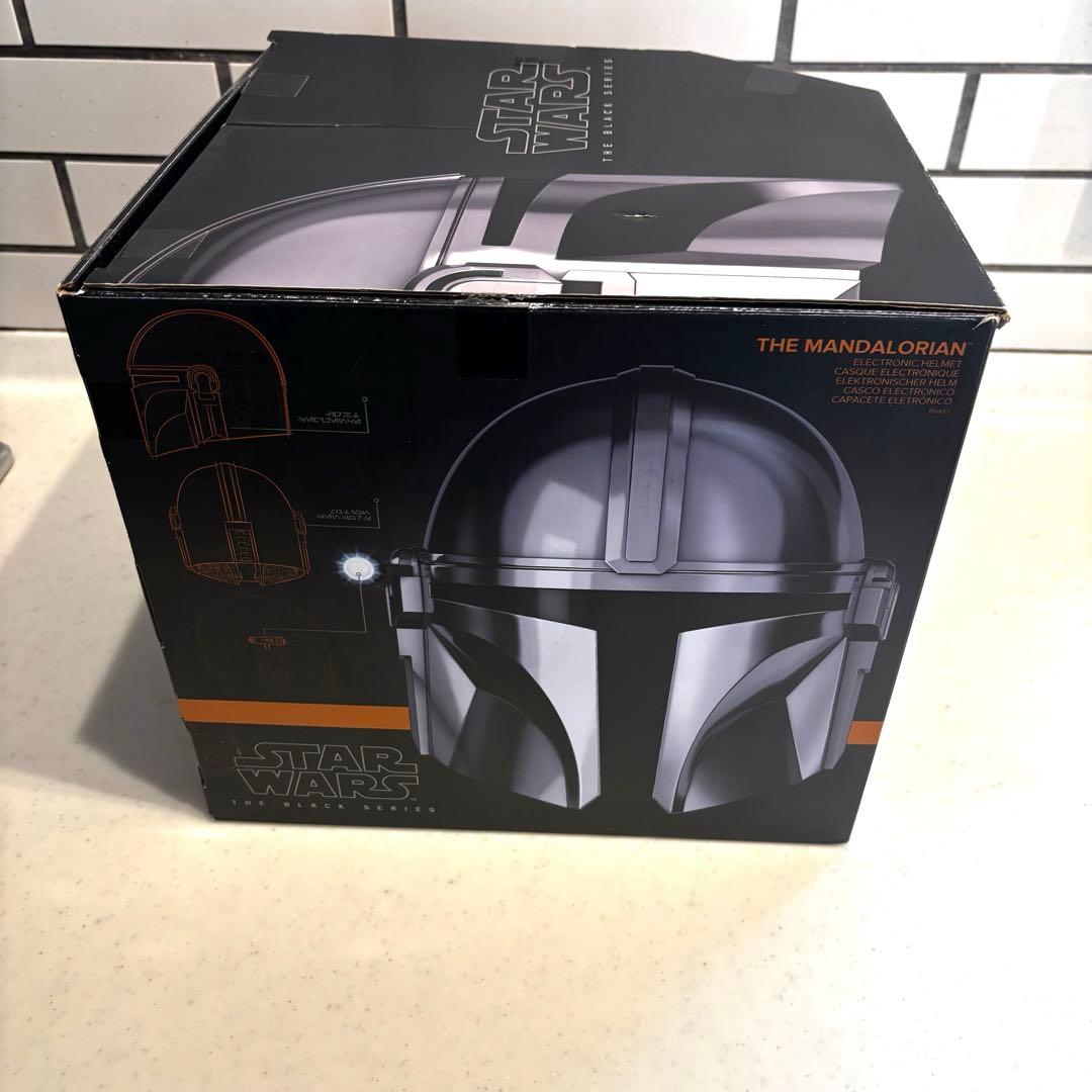 【早い者勝ち！希少】STARWARSブラックシリーズマンダロリアン電子ヘルメット