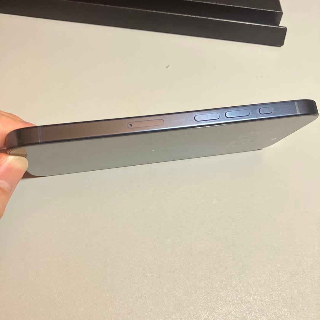 【美品】iPhone15 Pro 128GB【SIMフリー】