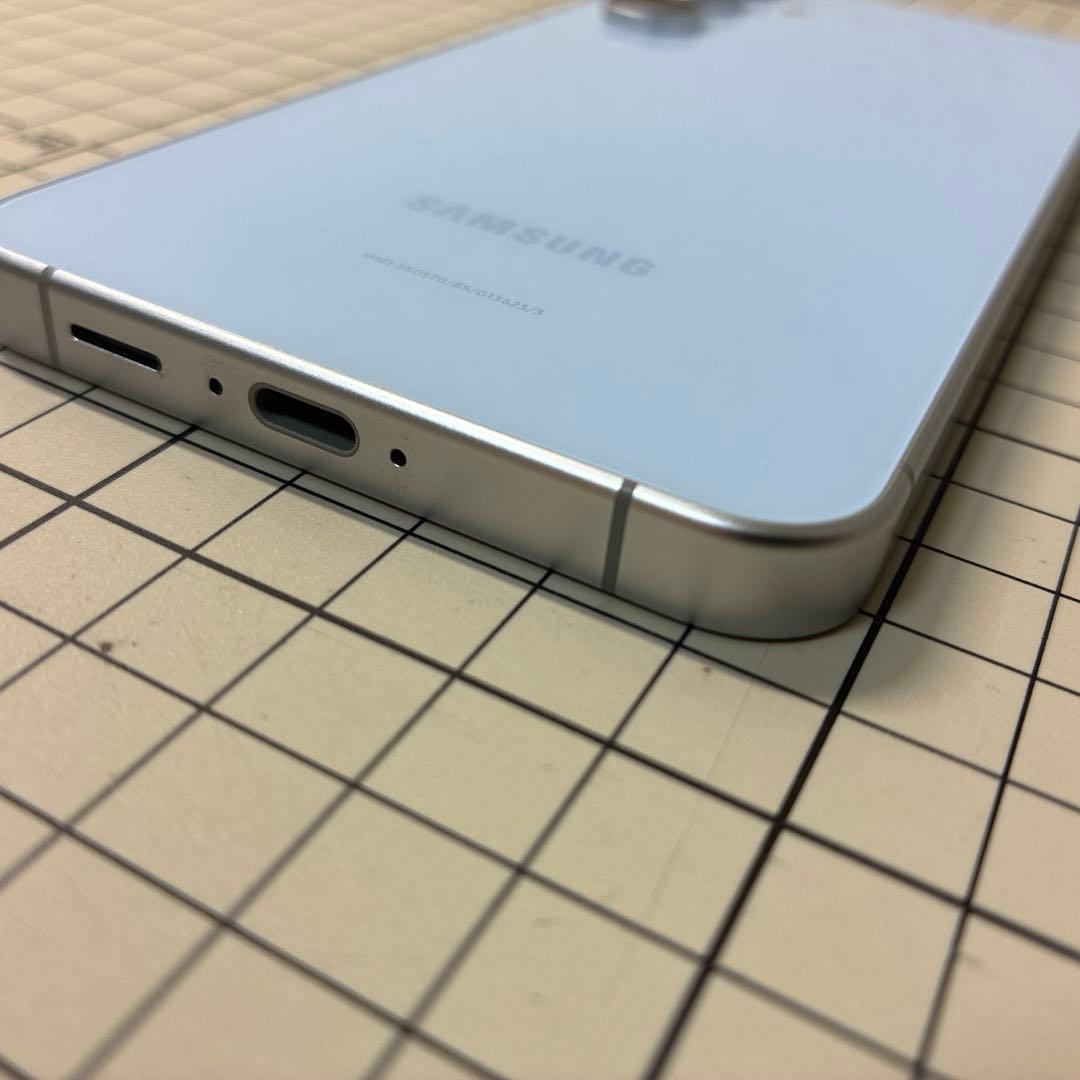Galaxy S24 FE ブルー　SPIGEN ガラスフィルム・ケース付き