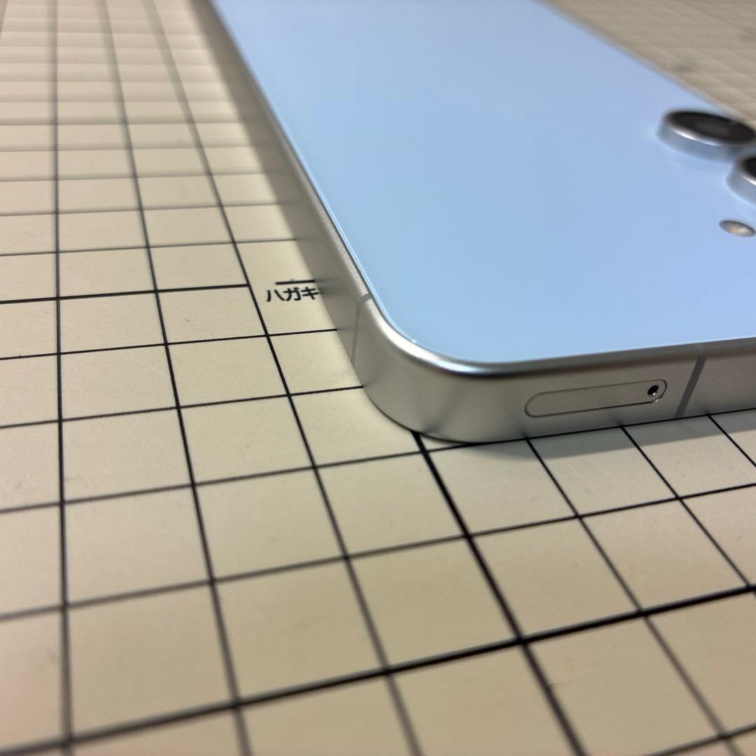 Galaxy S24 FE ブルー　SPIGEN ガラスフィルム・ケース付き