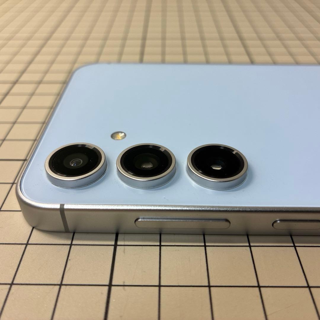 Galaxy S24 FE ブルー　SPIGEN ガラスフィルム・ケース付き