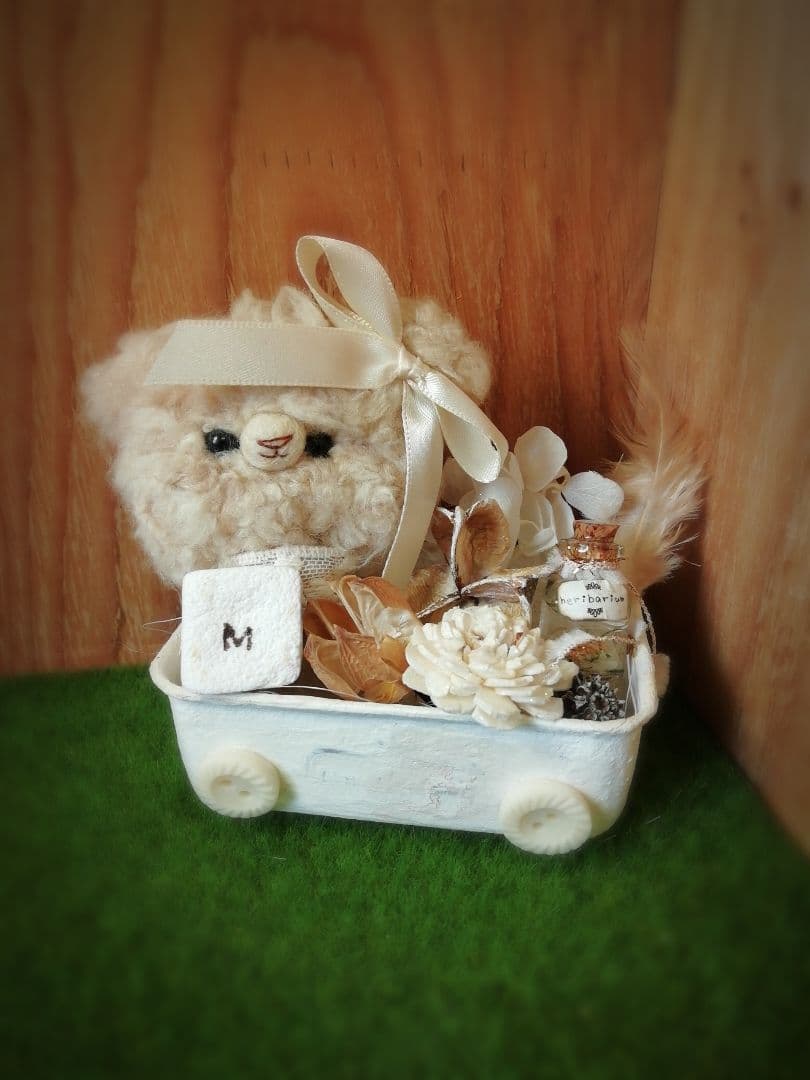 □ちび猫とお花の車△ハンドメイド