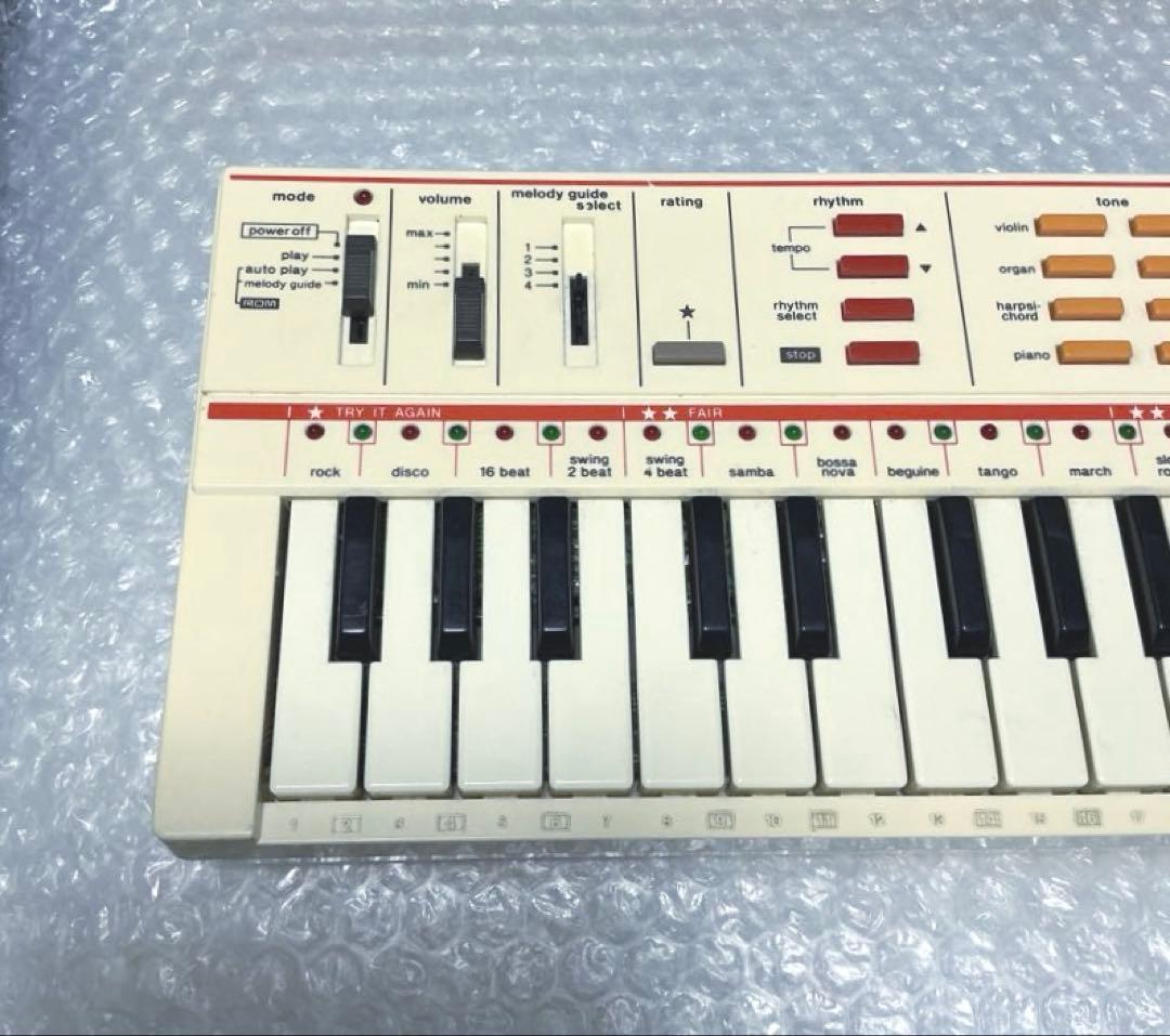Casio PT-82 ホワイト☆ミニシンセサイザー☆日本製☆1986年☆