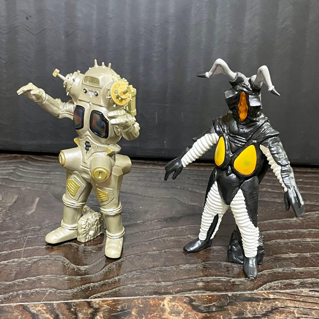 【2点セット】ゼットン／キングジョー★アルティメットルミナス