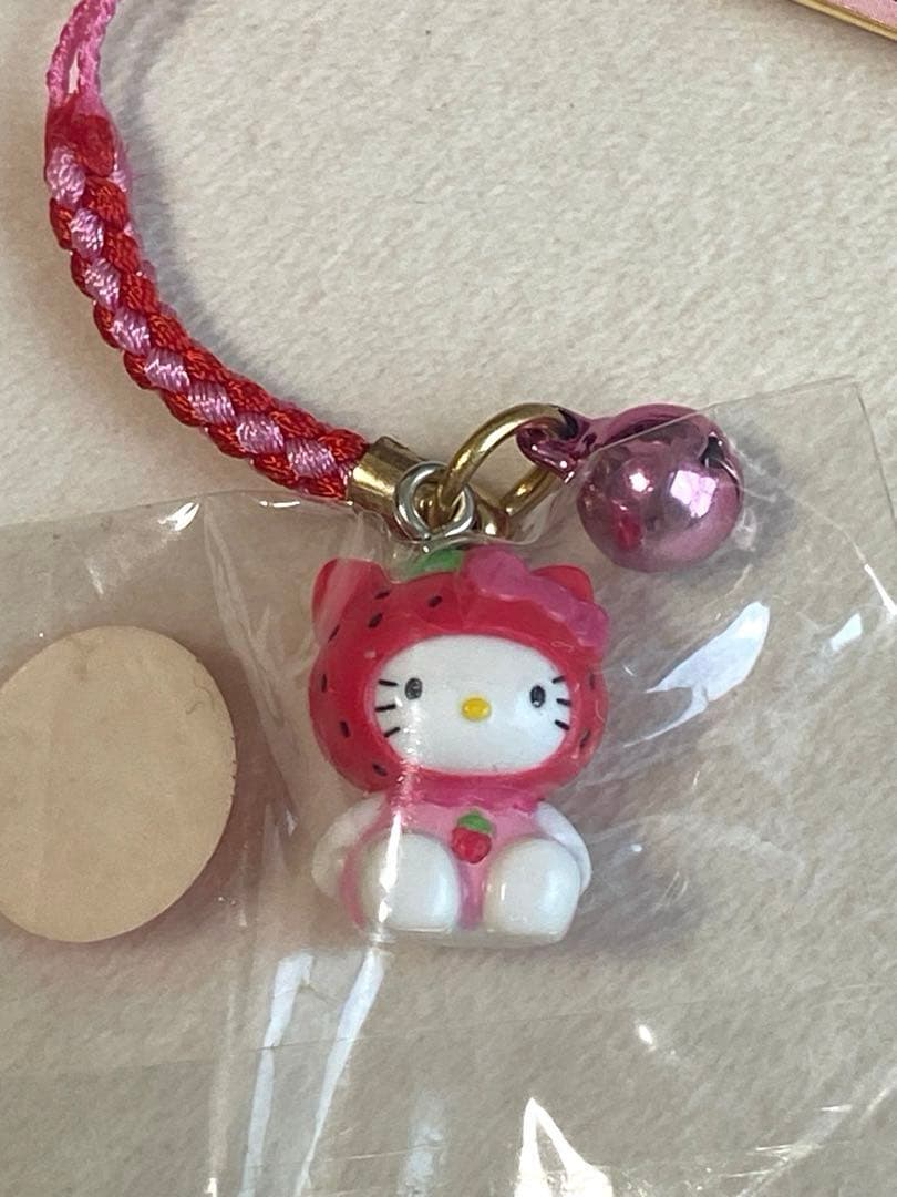 ご当地キティ　栃木限定　いちご　2002年　根付け