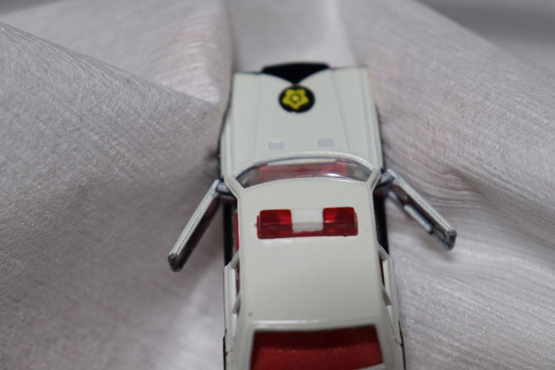 日本製　トミカ　国産　トヨタ　クラウン　パトロールカー　55