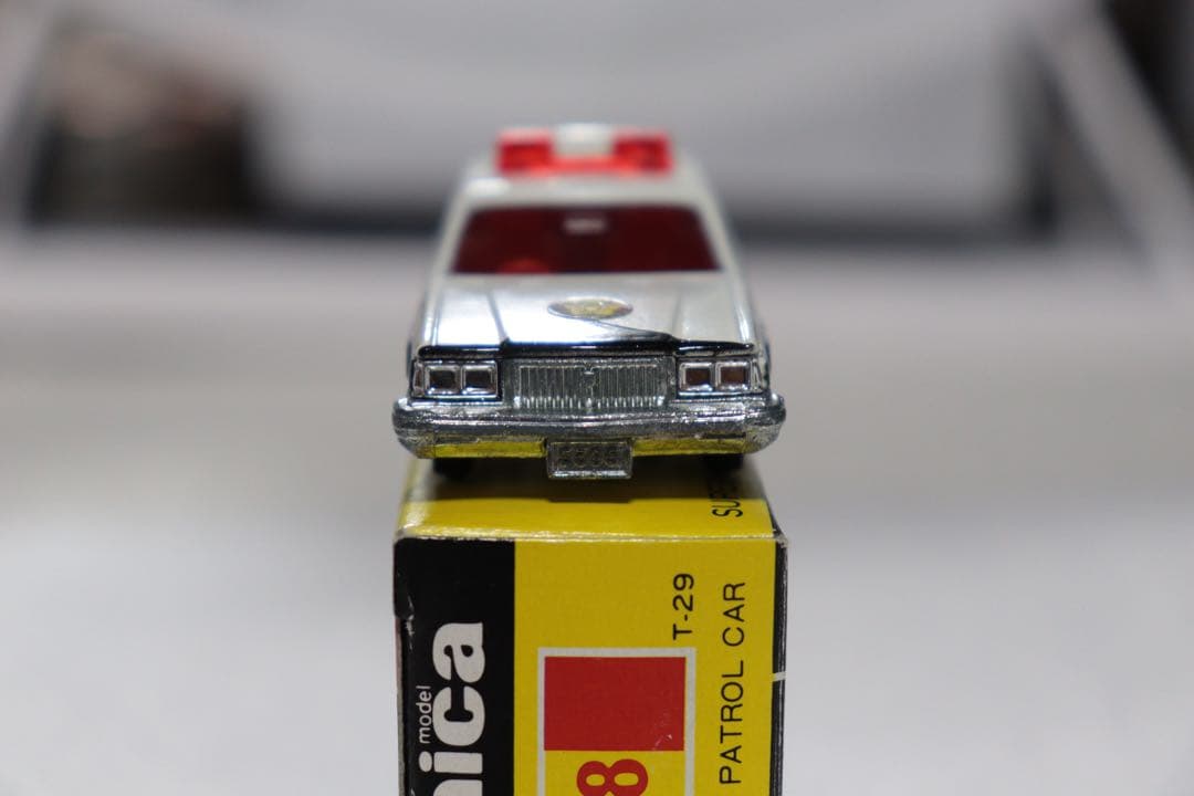 日本製　トミカ　国産　トヨタ　クラウン　パトロールカー　55