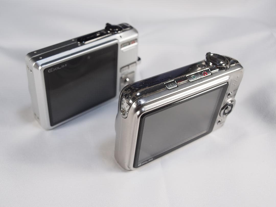 CASIO EXILIM EX-Z600 ・ EX-Z1200【２台セット】