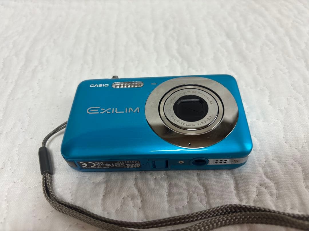CASIO Exilim 青色 コンパクトデジタルカメラ