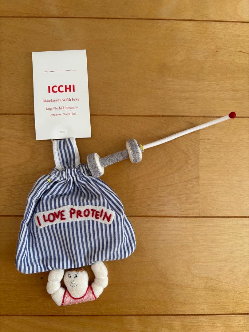icchi doll キーホルダー 新品　タグ付き