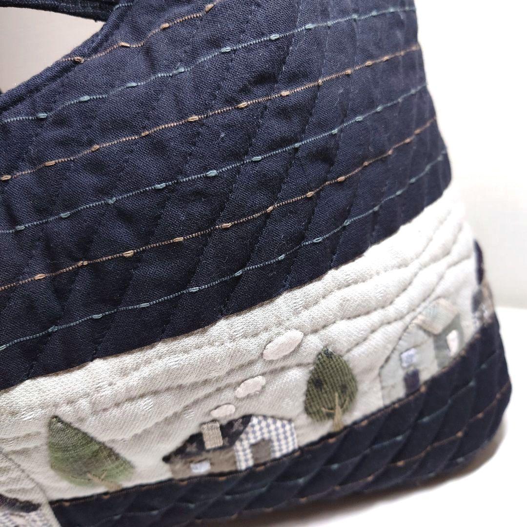 ハウスのバッグ　ハンドメイド　パッチワーク