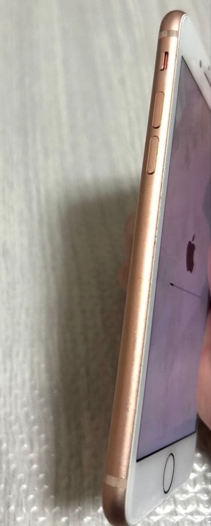 iPhone8 ピンクゴールド