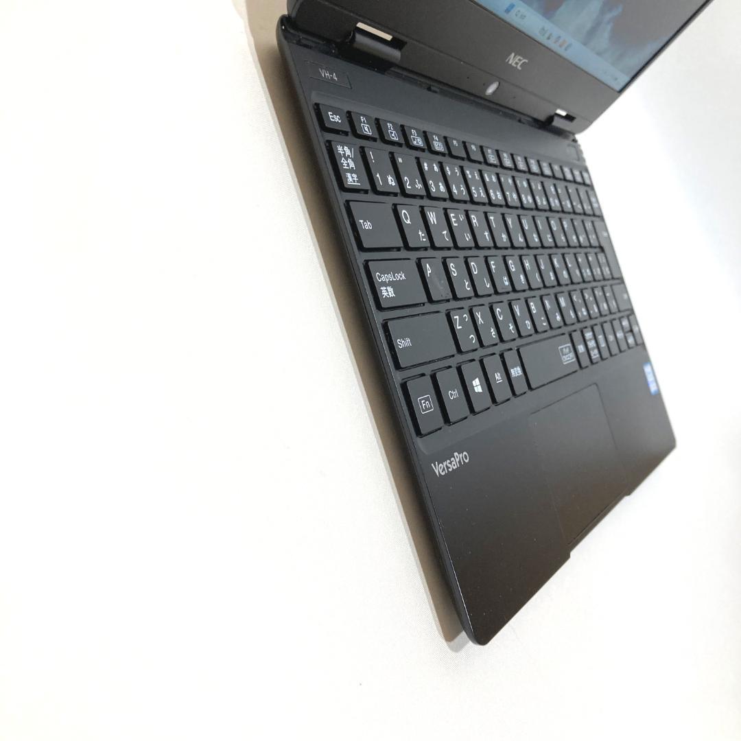 初心者✨快適・カメラ付・薄型・超軽量✨黒✨すぐ使えるノートパソコン◇D456-2