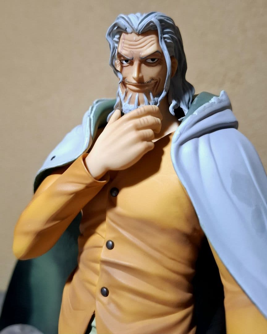 ONE PIECE ワンピース シャンクス ベックマン レイリー フィギュア