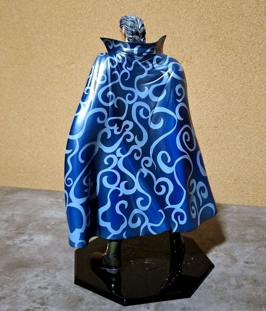 ONE PIECE ワンピース シャンクス ベックマン レイリー フィギュア