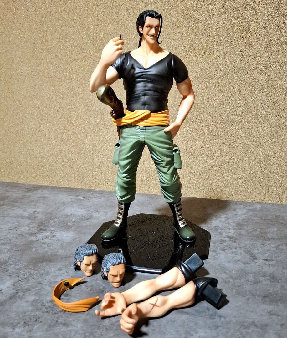 ONE PIECE ワンピース シャンクス ベックマン レイリー フィギュア