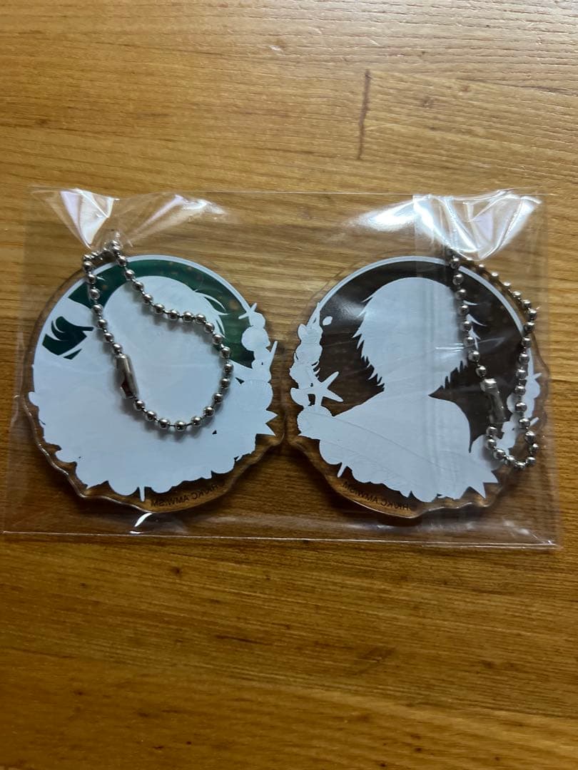 ソードアートオンライン　水着　アクリルキーホルダー　キリト　アスナ