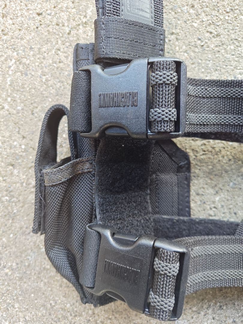 BLACKHAWK レッグホルスター　特殊部隊　アメリカ軍 初期アフ