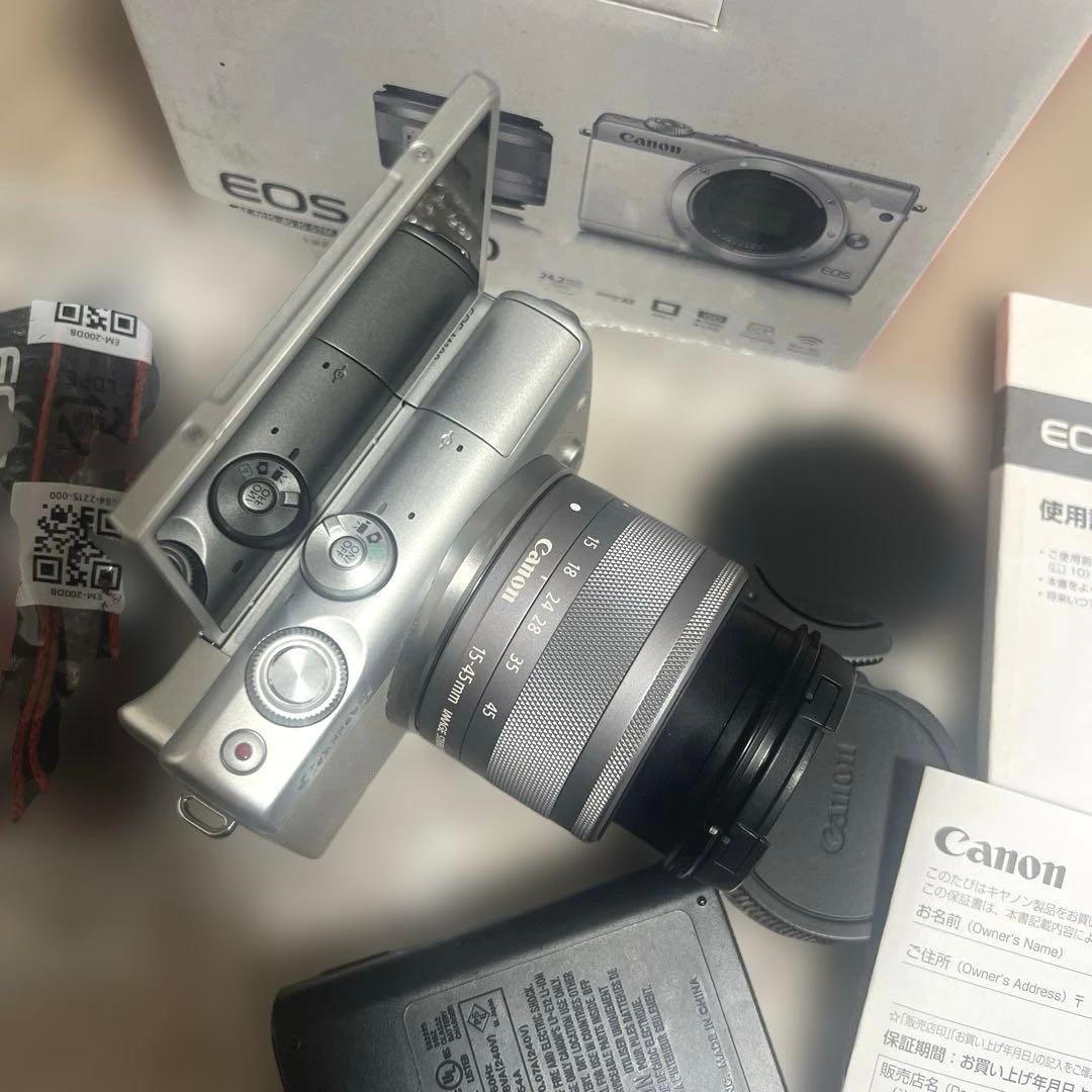 Canon キャノン　EOS M100 カメラ