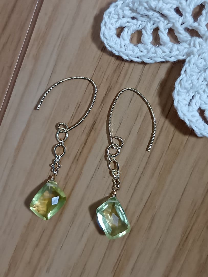 530/14kgf宝石質レモンクォーツのピアス