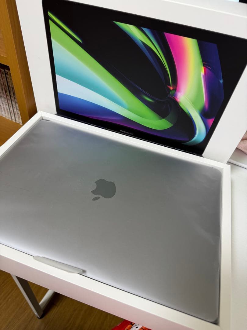 MacBook本体 Apple MacBook Pro 13-inch M1 8GB 256GB
