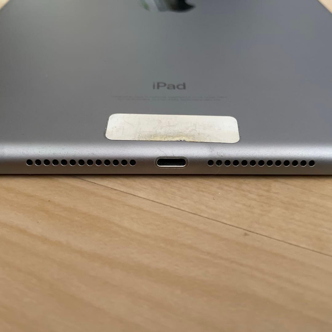 Apple iPad（Wi-Fi+cellularモデル）128GB シルバー