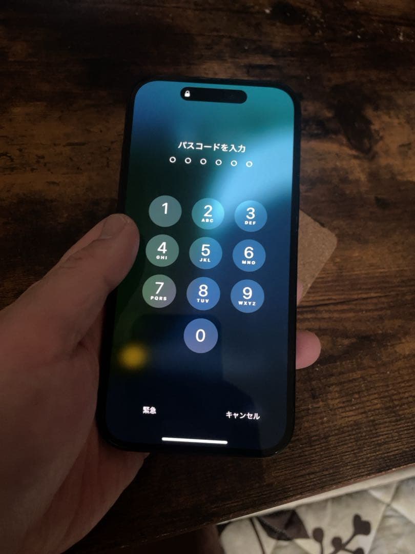 Apple iPhone 15ブラック