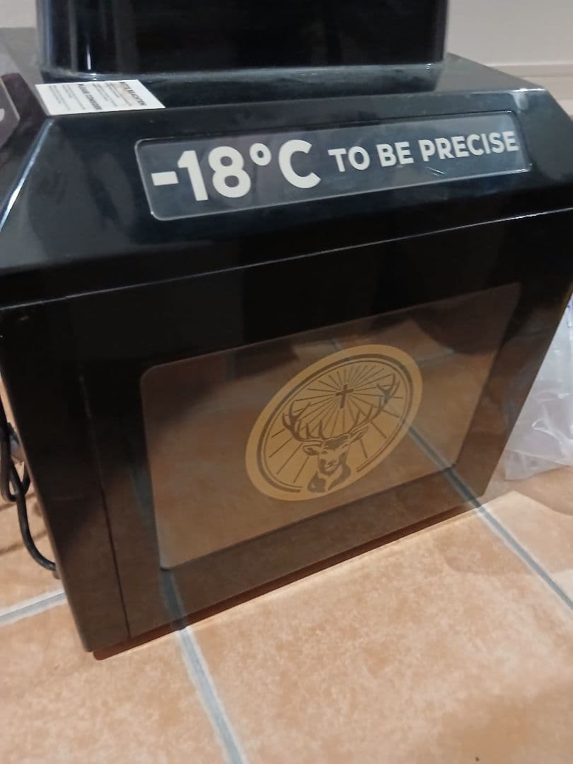 イエガーマイスター　タップマシーン 冷却器　サーバー