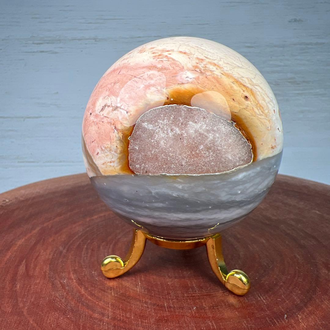 天然石　ペトリファイドウッド　スフィア　69ミリ　台座付き　夕焼けのようなペトリ