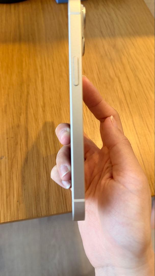 iPhone14 256GB 本体 ホワイト スマホカバー・ガラスフィルム付き