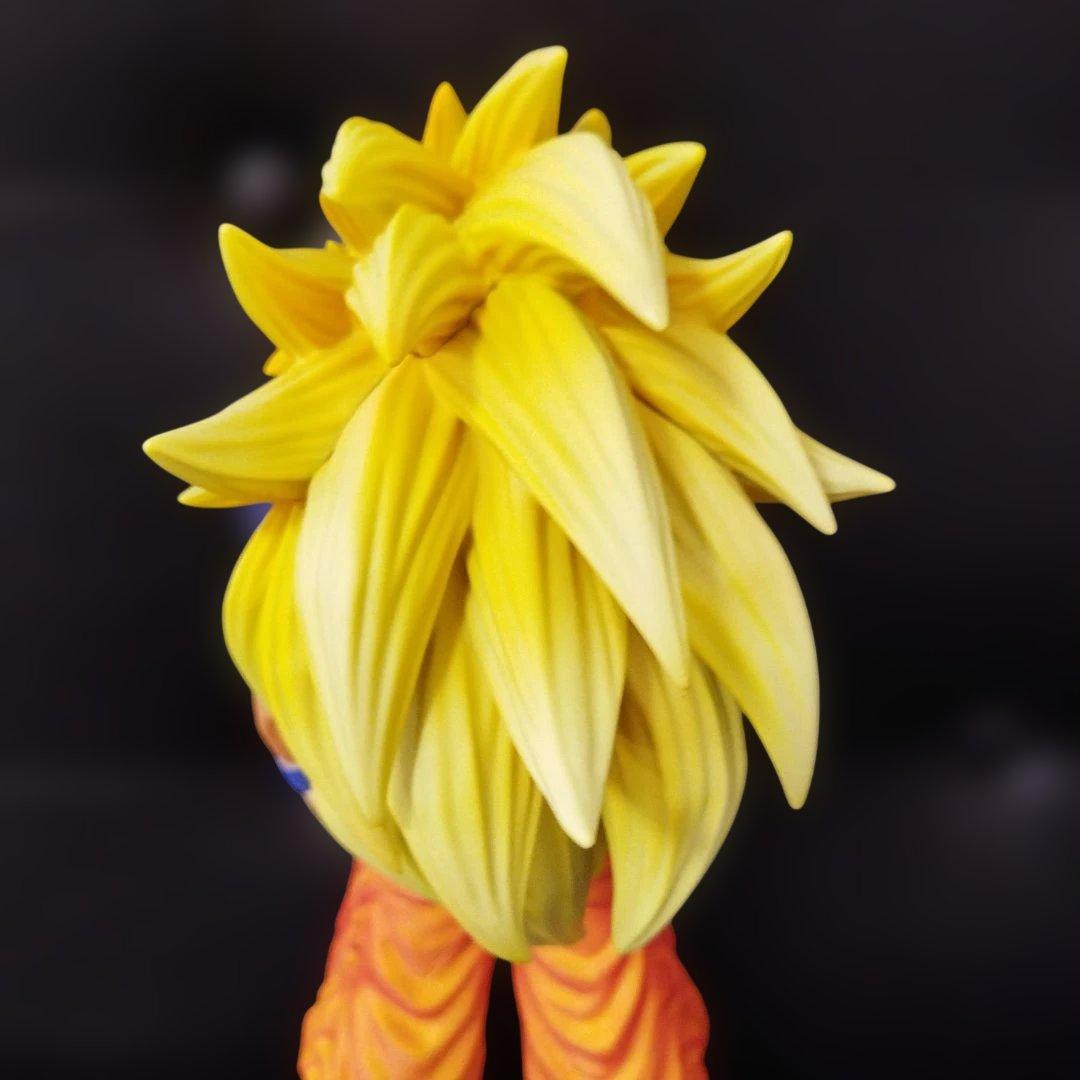 【0303D】超スーパーサイヤ人３　ゴッド スーパーサイヤ人 孫悟空 フィギュア