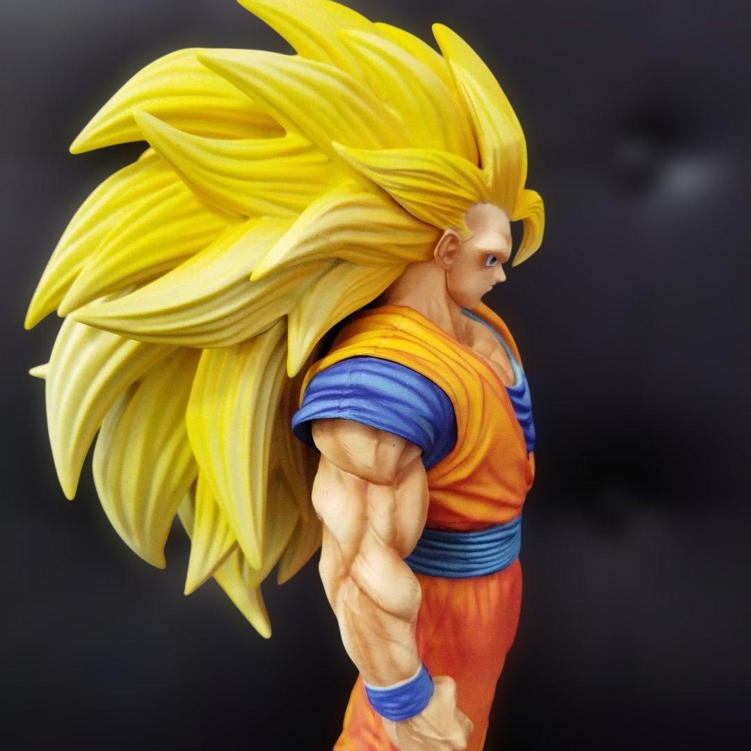 【0303D】超スーパーサイヤ人３　ゴッド スーパーサイヤ人 孫悟空 フィギュア
