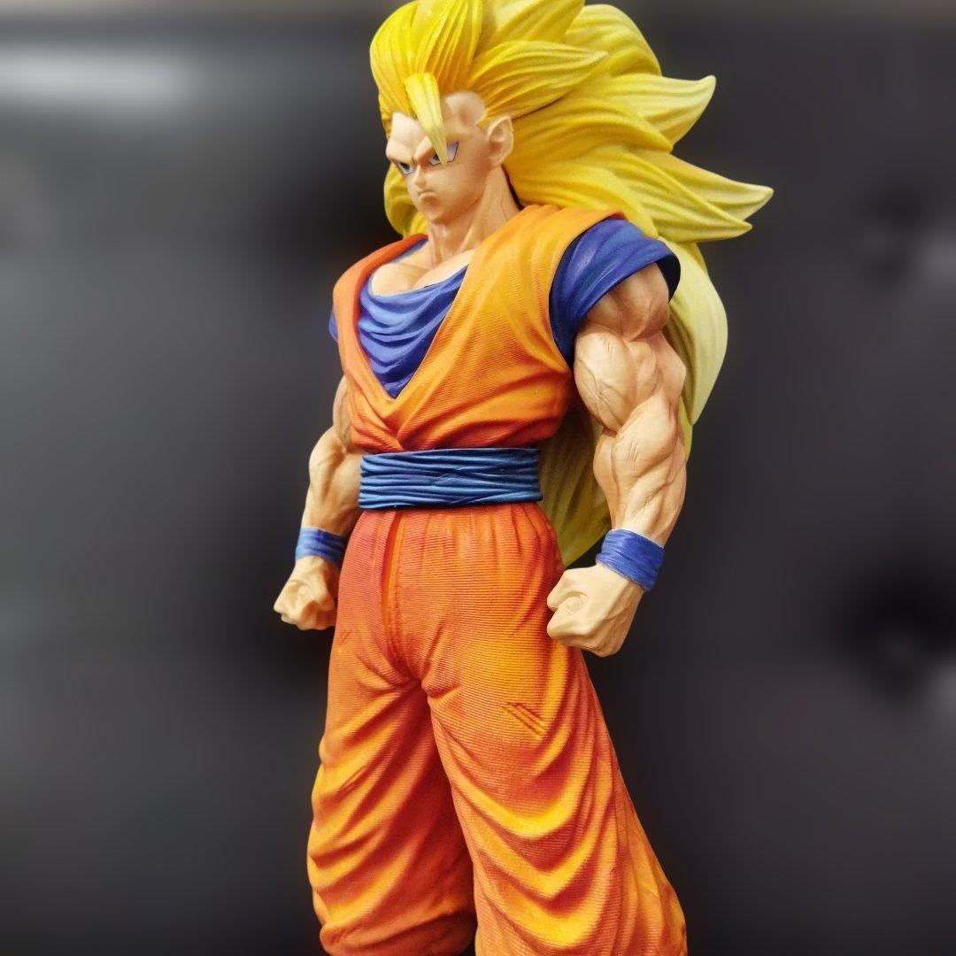 【0303D】超スーパーサイヤ人３　ゴッド スーパーサイヤ人 孫悟空 フィギュア
