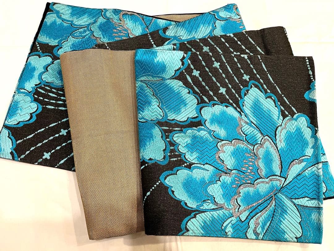 成人式振袖用袋帯　振袖の柄が華やかでもおとなしめでも個性際立つおススメの一品