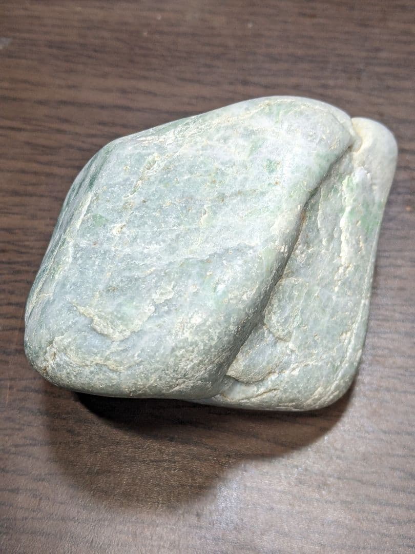 糸魚川翡翠原石（130）