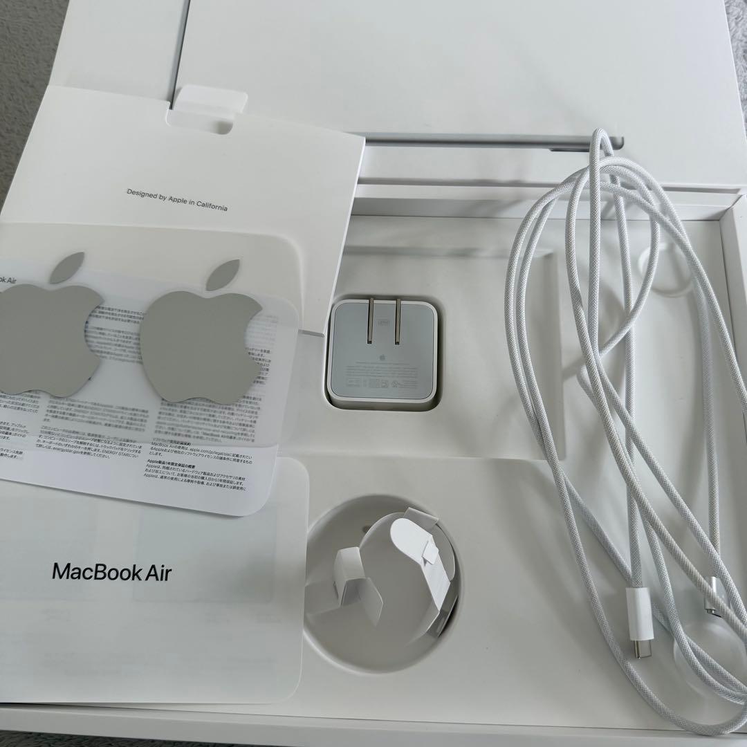 Apple MacBook Air M2 2022 シルバー 本体