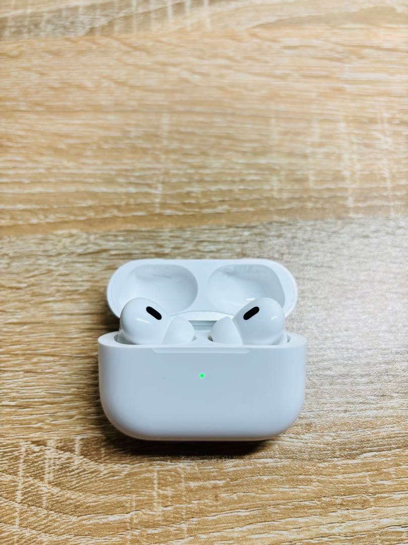 AirPods Pro第二世代（Lightning）＋専用ケース付き