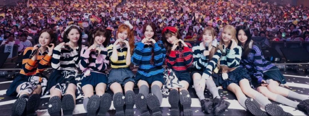 【Mサイズ】NiziU アヤカ ボーダーシャツ ユニフォーム にゅーえも