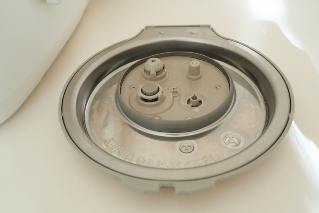 炊飯器 Panasonic おどり炊き SR-VSX108 5.5合