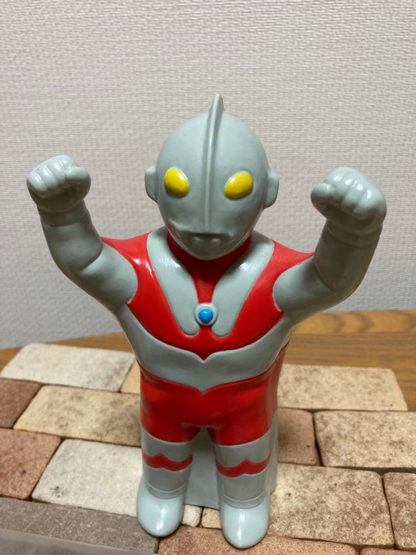 ビリケン商会ウルトラマン手踊り大行進