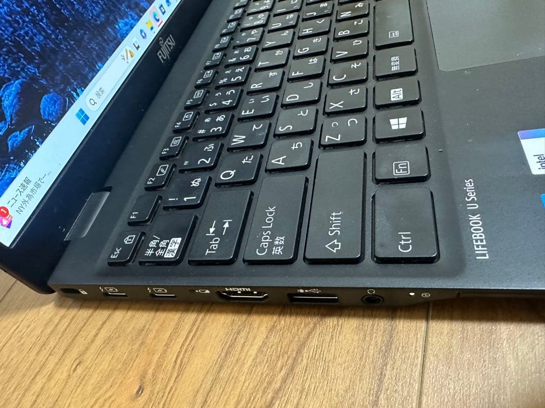 準美品 U9311/F 第11世代 i7 32GB 512GBタッチパネルW11