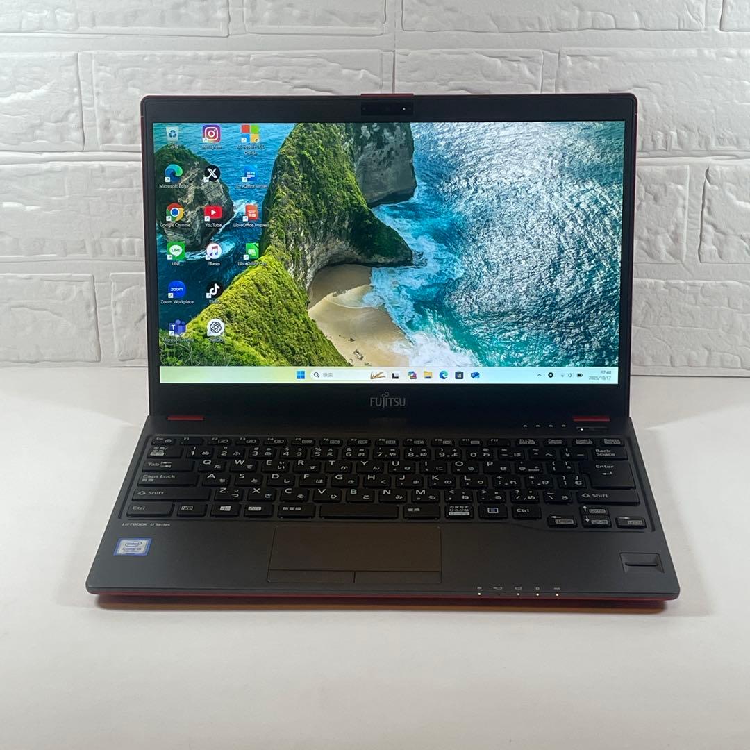 【超軽量】LIFEBOOK◇レッド◇SSD◇カメラ付◇ChatGPT搭載◇