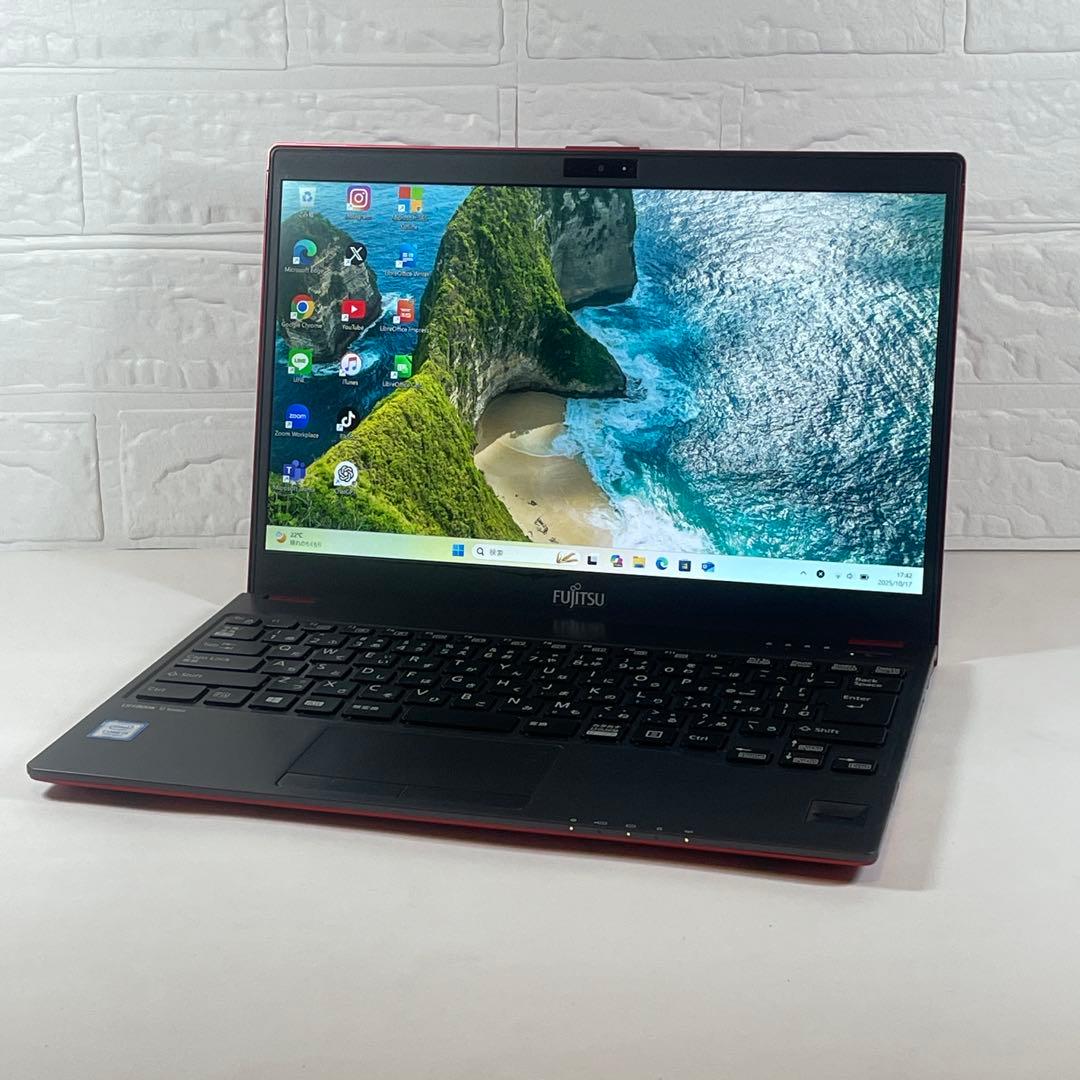 【超軽量】LIFEBOOK◇レッド◇SSD◇カメラ付◇ChatGPT搭載◇